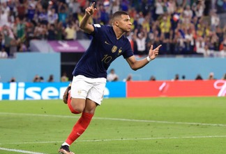 Mbappé decide contra Dinamarca e França é a 1ª classificada na Copa