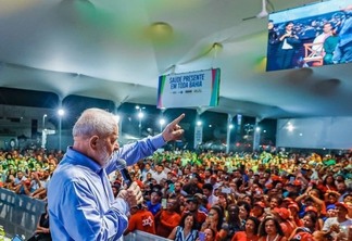 "É esse País que nós vamos construir", diz Lula em inauguração de prédio de universidade federal e de hospital na Bahia