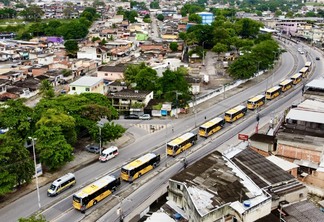 Ao todo, 20 ônibus vão executar o serviço, o que representa um aumento de 33% na frota da linha 17 - Rafael Catarcione/Prefeitura do Rio de Janeiro