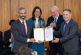 Ordem de duplicação da BR-423/PE foi assinada em cerimônia no Palácio do Planalto - Foto: Marcio Ferreira/MT