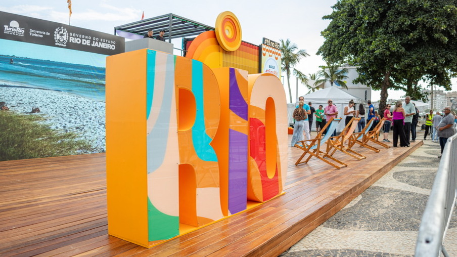 Copacabana recebe 3ª edição do projeto Verão #tônoRio