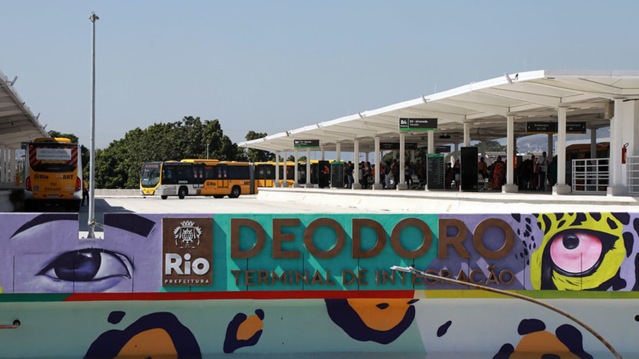 As duas novas linhas começaram a operar no Terminal Deodoro - Marcos de Paula/Prefeitura do Rio