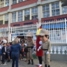 Os mascotes Linda, Justo e o Lápis do Conhecimento vão dar as boas-vindas aos alunos - Robert Gomes/Prefeitura do Rio