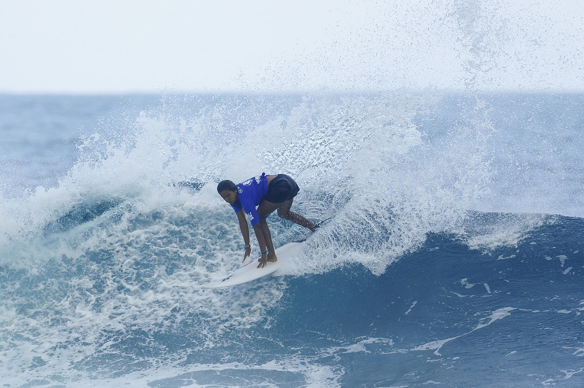 Arena Rodriguez Vargas escolher as esquerdas para surfar na decisão do título (Crédito da Foto: Kevin Moncayo)