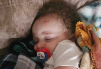 Bebê de quatro meses encontrado após ser levado por um tornado nos EUA - Foto: Reprodução