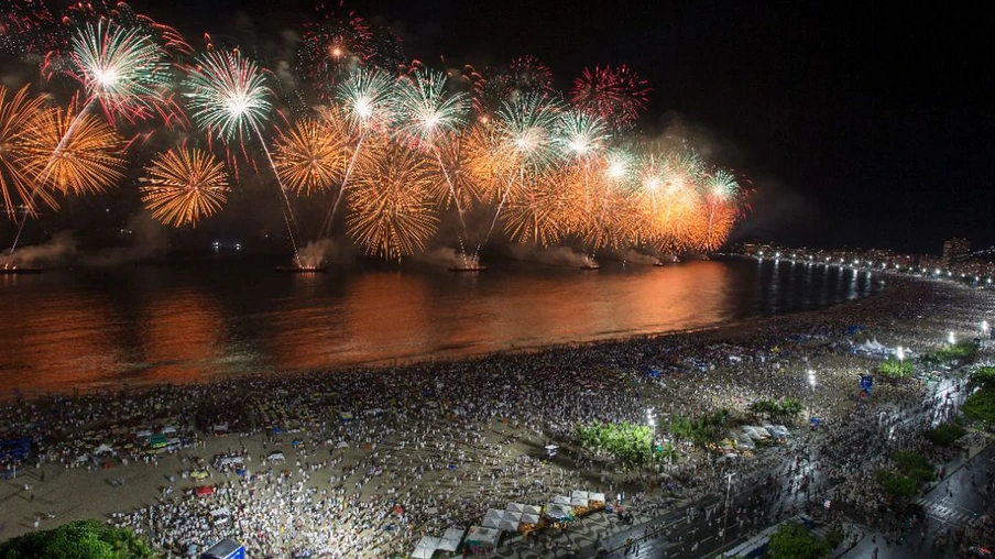 Novo feriado no Rio? Paes pode criar o 'Dia do Evangélico' - Diário do Rio  de Janeiro