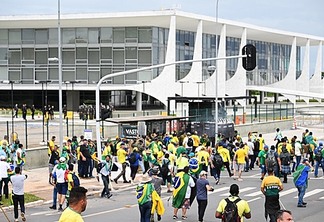 imprensa-internacional-repercute-atos-de-golpistas-no-brasil:-“extremistas”