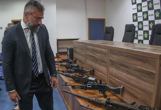 Polícia Civil recupera oito metralhadoras furtadas do Exército