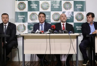 O governador do Rio de Janeiro, Cláudio Castro, determinou, nesta quinta-feira (05/10), que a Polícia Civil utilize todos os recursos necessários para a elucidação dos homicídios de três médicos na Barra da Tijuca.