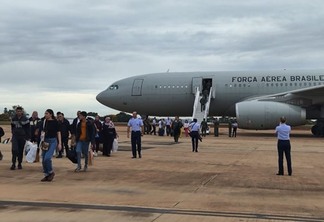 Desembarque dos repatriados da Faixa de Gaza na Base Aérea de Brasília - Foto: GovBR/FAB