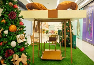 Natal no Recreio Shopping (domingo agora dia 06) traz árvore de 9,7 metros, Papai Noel e cenário Brilho de Natal com balanço adaptado para clientes com deficiência