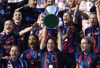 futebol-feminino:-barcelona-conquista-titulo-da-liga-dos-campeoes