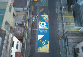 Visa promove pinturas em ruas do Rio para celebrar a chegada da Copa do Mundo Feminina da FIFA 2023™
