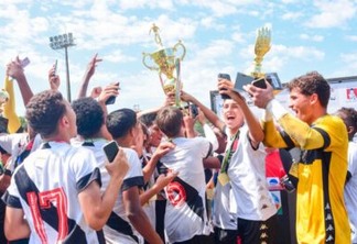 Vasco da Gama conquista Copa da Amizade Sub-15 no Centro de Futebol Zico