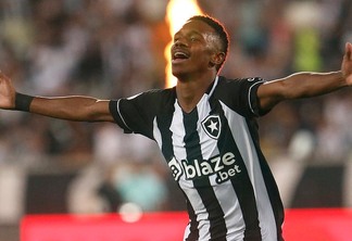 Botafogo anuncia retorno de Jeffinho por empréstimo