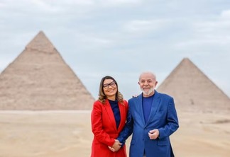Lula e Janja visitaram as pirâmides próximas do Cairo - Foto: Ricardo Stuckert