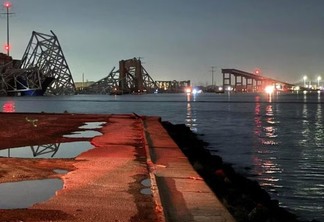 Ponte Francis Scott Key, em Baltimore, é destruída após navio colidir com a estrutura. (Foto: Harford County)