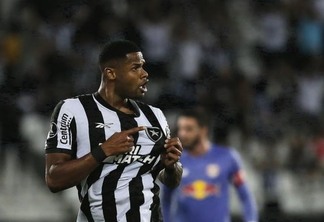 Junior Santos marcou os dois gols da vitória do Botafogo (Crédito: Úrsula Nery/Agência FERJ)