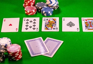 Cash games vs. Torneios de Poker: qual o formato para você?