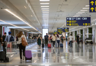 RIOgaleão espera fluxo de 242 mil passageiros para a Páscoa