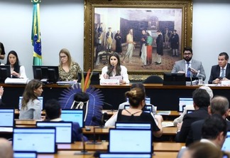 Comissão de Constituição e Justiça e de Cidadania se reuniu por mais de 4 horas - Foto: Vinicius Loures/Câmara dos Deputados