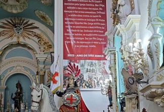 A imagem de São Jorge, na igreja da Praça da República - Ediane Merola / Prefeitura do Rio