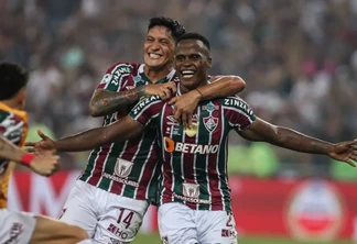 Fluminense vence a LDU por 2 a 0 e conquista a Recopa Sul-Americana de forma inédita. Jhon Arias marca os dois gols do Tricolor.