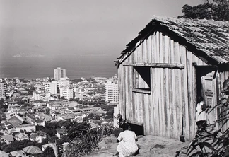 Pierre Verger - [Morro Copacabana - Rio de Janeiro] - 1941/2009 Fotografia MAR – Museu de Arte do Rio / Secretaria Municipal de Cultura da Cidade do Rio de Janeiro / Fundo Concessionária Porto Novo