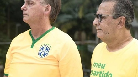 Ex-presidente Jair Bolsonaro (PL) e o pastor Silas Malafaia durante ato na Avenida Paulista, em São Paulo. Foto: Reprodução