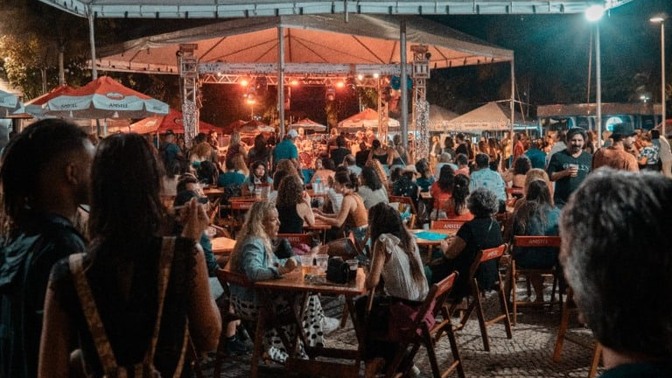 QUINTAL DOS BOTECOS reúne música e gastronomia de bares e restaurantes famosos em Caxias