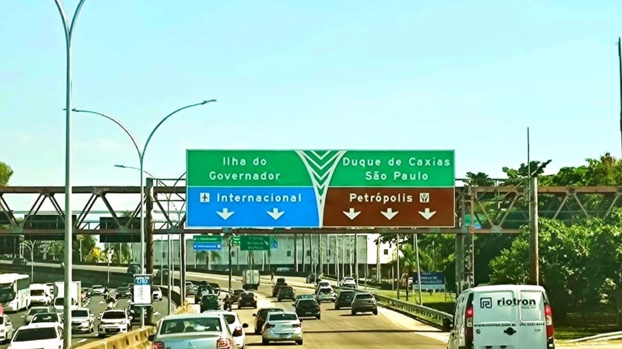 A faixa dedicada, de 2.200m de extensão, funciona na pista sentido Baixada Fluminense, no trecho entre a Ponte Oswaldo Cruz (Linha Amarela) e o acesso à Ilha do Governador.