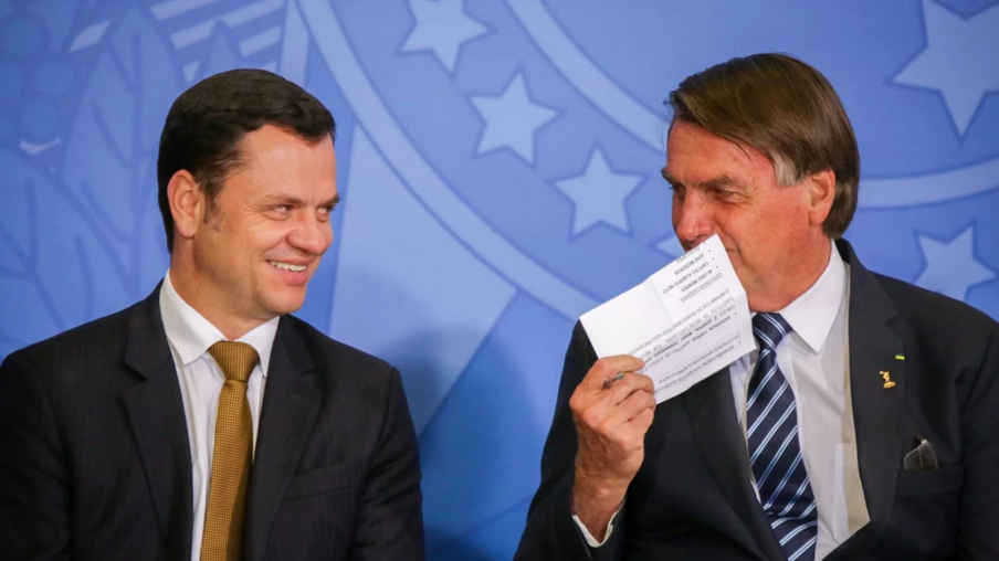 Anderson Torres e Bolsonaro aparecem em gravação de reunião golpista. Foto: reprodução