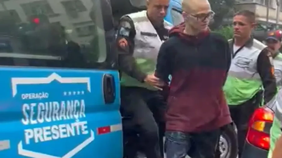 Francês foi preso por furto de joias em Copacabana — Foto: Reprodução