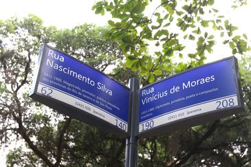 A Rua Nascimento Silva também faz esquina com a Rua Vinícius de Moraes, sendo considerada a Esquina da Bossa - Tânia Rêgo/Agência Brasil