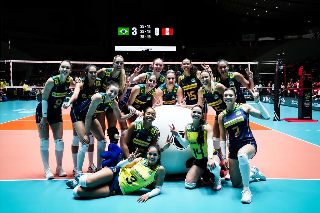 Seleção feminina comemora a segunda vitória no Pré-Olímpico
(Divulgação/FIVB)