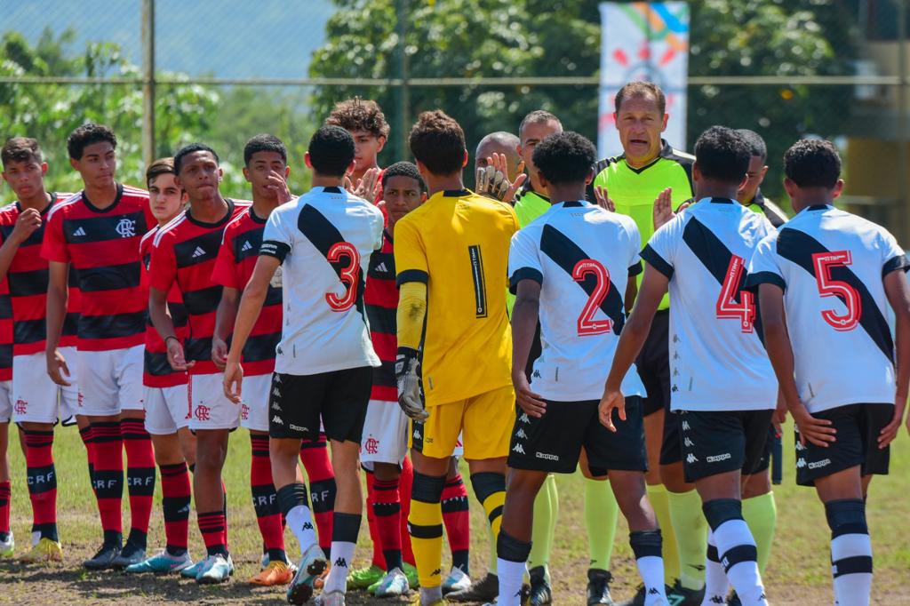 Vasco da Gama conquista Copa da Amizade Sub-15 no Centro de Futebol Zico
