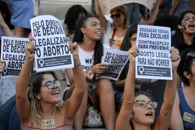 Descriminalização do aborto: Brasileiros estão divididos sobre legalização do aborto, aponta pesquisa da Ipsos