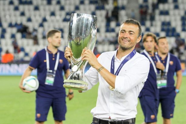 Após vencer por 5x0, técnico do PSG dedica conquista histórica da Champions à filha que faleceu por câncer
