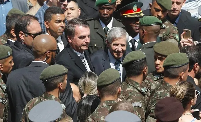 MP exige expulsão de militares golpistas das Forças Armadas e cobra ação do TCU sobre uso de verbas públicas para bancar réus.