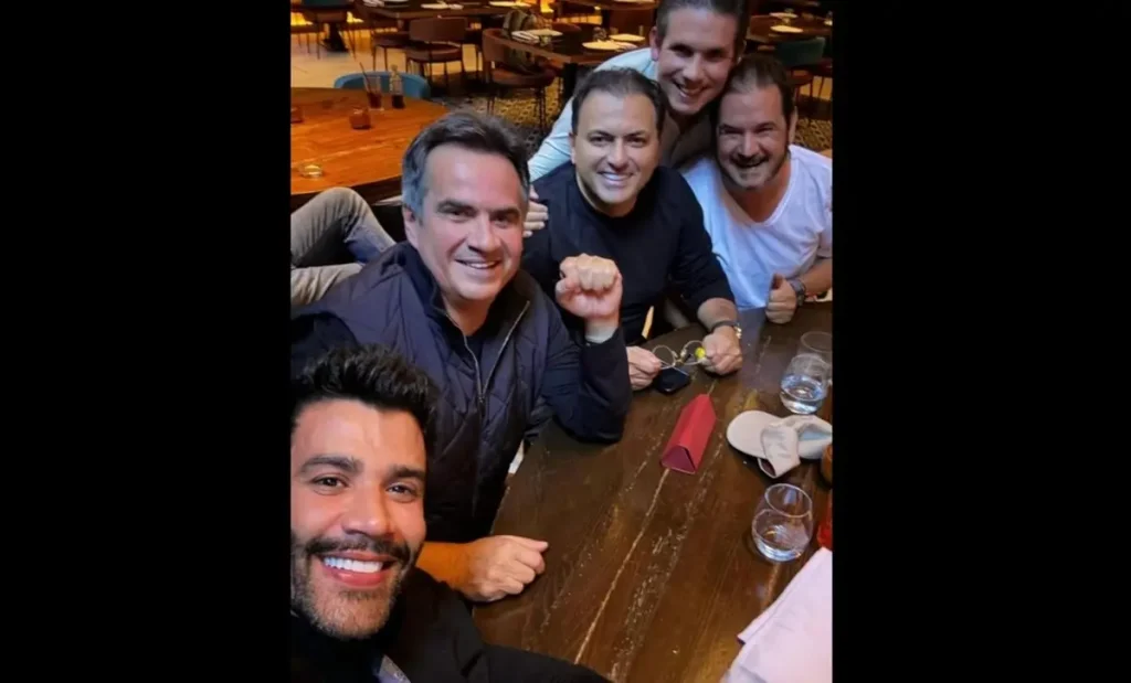 O cantor bolsonarista Gusttavo Lima ao lado de Ciro Nogueira (PP-PI), Antônio Rueda e Hugo Motta (Republicanos-PB). Foto: Reprodução