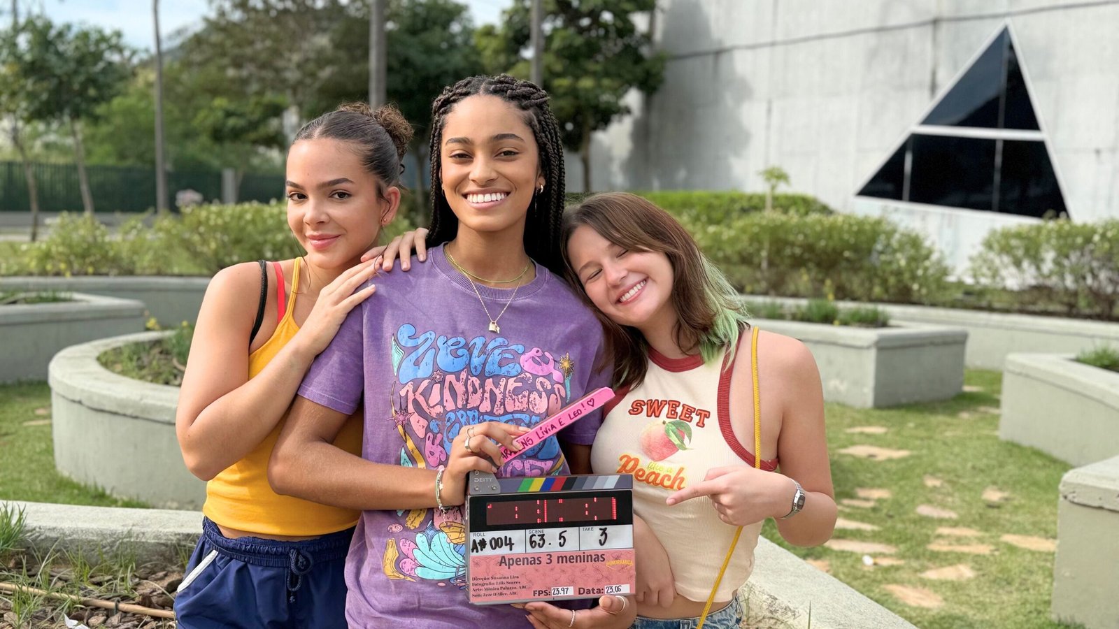 Filme “Apenas 3 Meninas” retrata luta de adolescentes da Zona Norte do Rio por acesso a absorventes | Diário Carioca Mel Maia, Lívia Silva e Leticia Braga. Foto: Rodrigo Montenegro