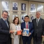 Deputados do PCdoB recebem comitiva de Cuba em Brasília e reafirmam apoio político ao regime durante Fórum dos BRICS.