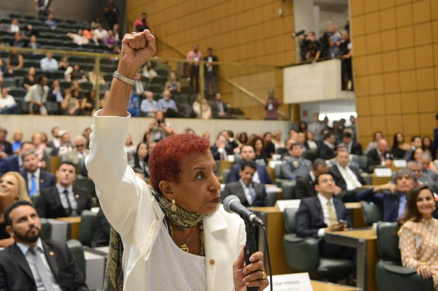 A deputada Leci Brandão (PCdoB-SP) foi uma das parlamentares ameaçadas | Foto: Agência Alesp