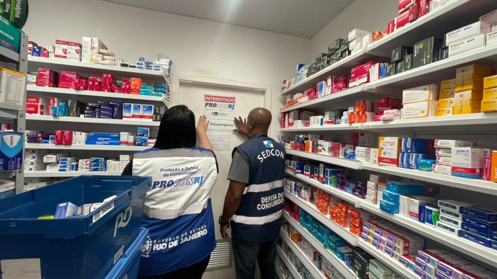 Farmácia na zona sul do Rio é interditada por falta de farmacêutico responsável
