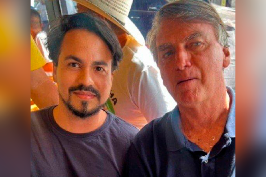 Thiago Bitencourt Ianhes Barbosa, vereador preso por estupro de menores, e o ex-presidente Jair Bolsonaro. Foto: reprodução