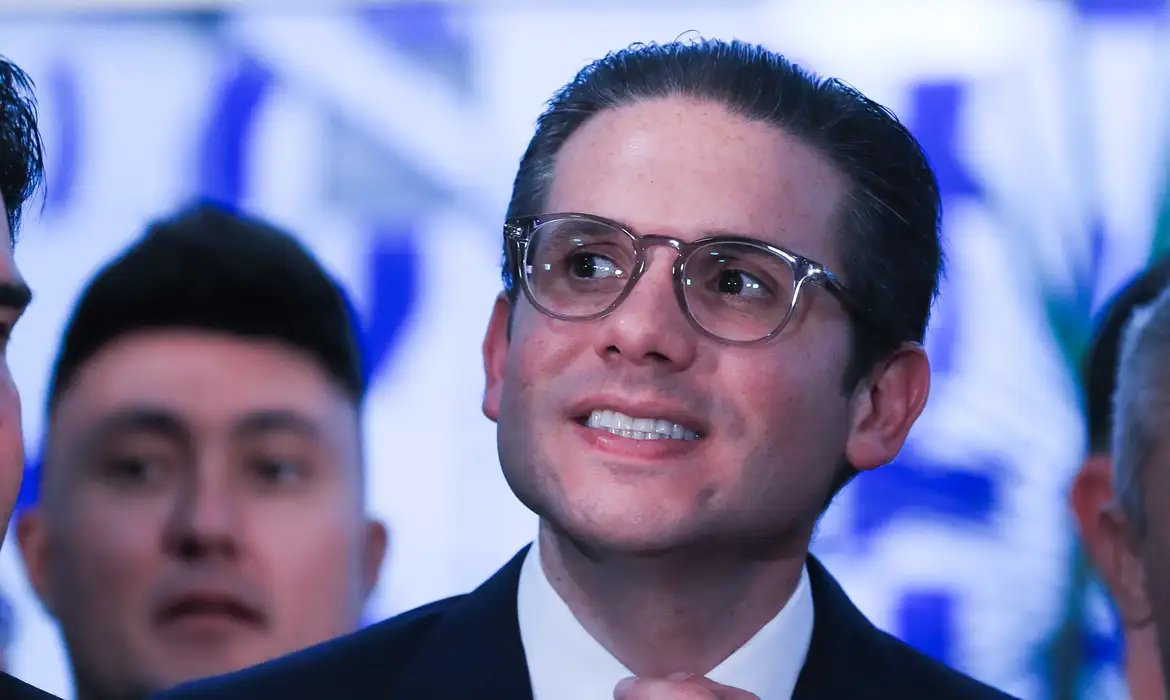 Câmara esconde lista de voo da FAB com Hugo Motta para o “Gilmarpalooza” | Diário Carioca Hugo Motta - Foto: © Lula Marques/Agência Brasil