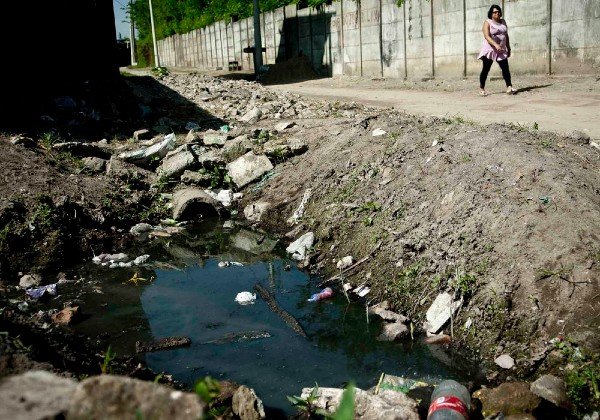 Saneamento inadequado causou mais de 80.000 internações e 8.830 mortes de idosos, em 2024 | Diário Carioca Foto: Agência Brasil