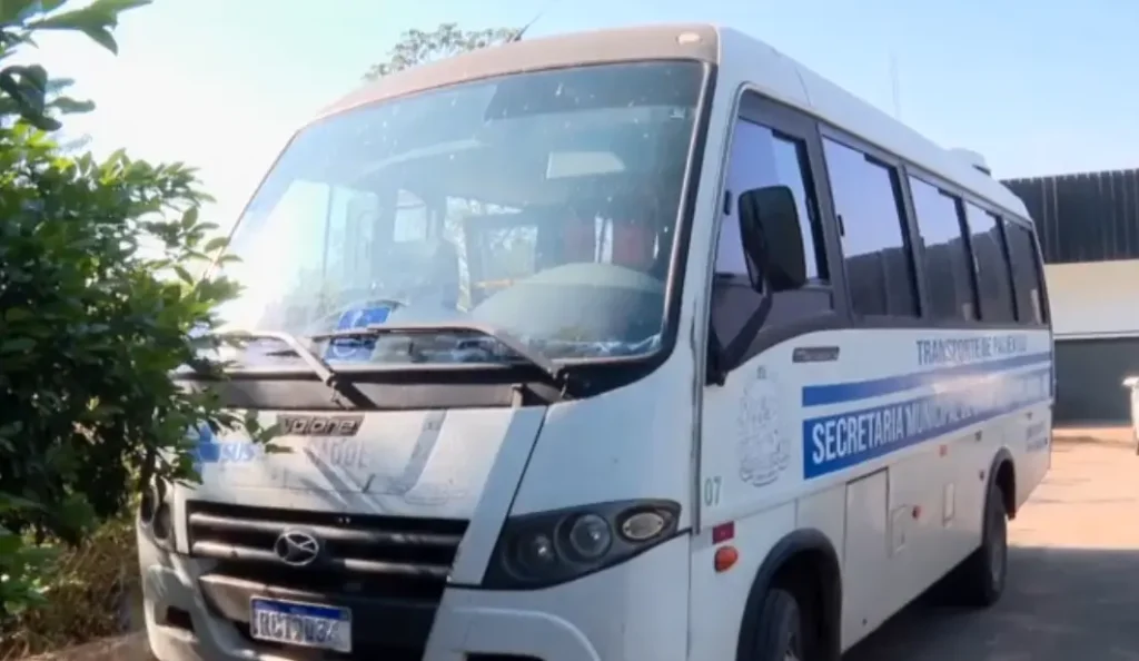 Micro-ônibus usado por Roberto Serenini para transportar drogas. Foto: reprodução
