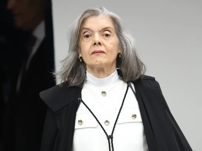 O lirismo de Cármen Lúcia contra o Fascismo: “Não há imunidade contra o vírus do autoritarismo” | Diário Carioca Cármen Lúcia - Foto: Marcelo Camargo/Agência Brasil