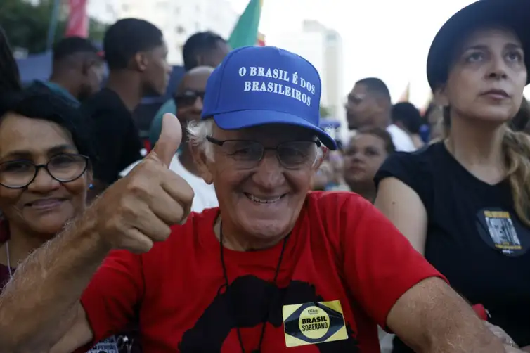 Atos em TODAS as capitais do Brasil fortalecem Lula e expõe derrocada da direita e do centrão | Diário Carioca
